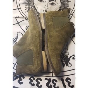 DOLCE VITA Macie Faux Suede Flat Booties